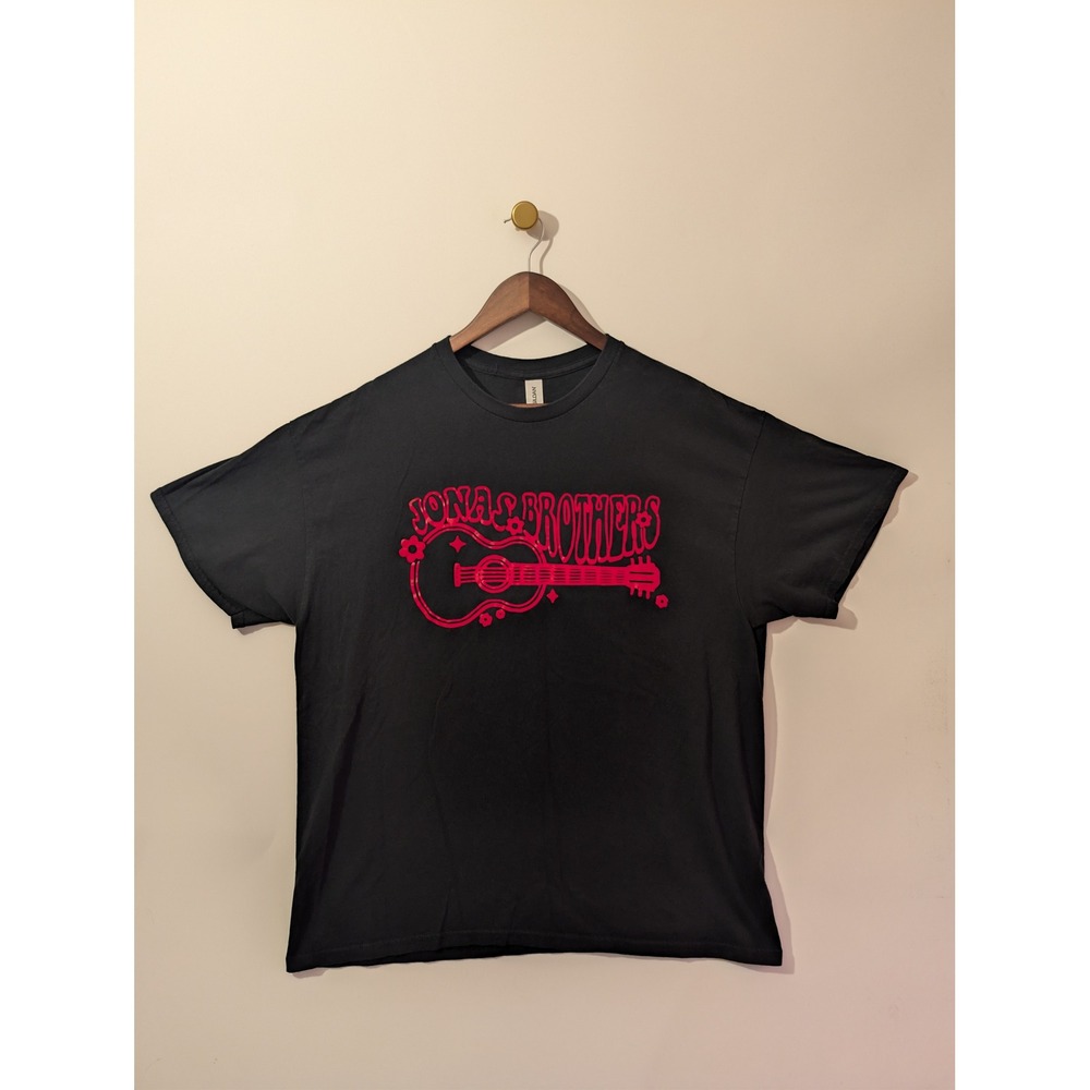 Jonas Brothers T-Shirt Mens XL Black Pink Guitar Graphic Concert Tee Excellent